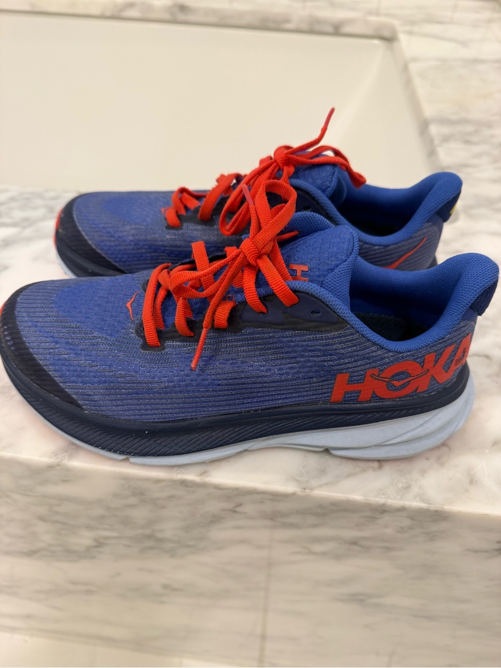 Hoka One Clifton 9 Big Boy Running Tennis Shoes Sz 4.5 Youth